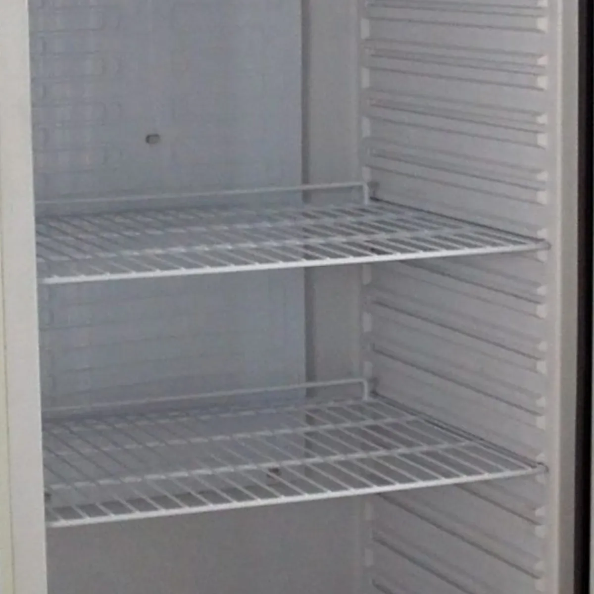 PROINOX Armoire réfrigérée 1 porte blanc froid positif 600 L 3 grilles New