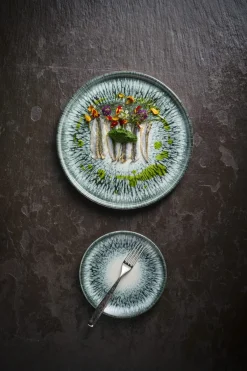 Assiette à bord droit rond noir porcelaine vitrifiée Ø 26 cm Inked Lume - CHURCHILL Outlet