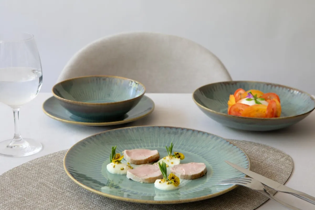 Assiette coupe creuse rond bleu vert grès émaillé Ø 17 cm Lotus - ACCOLADE Hot