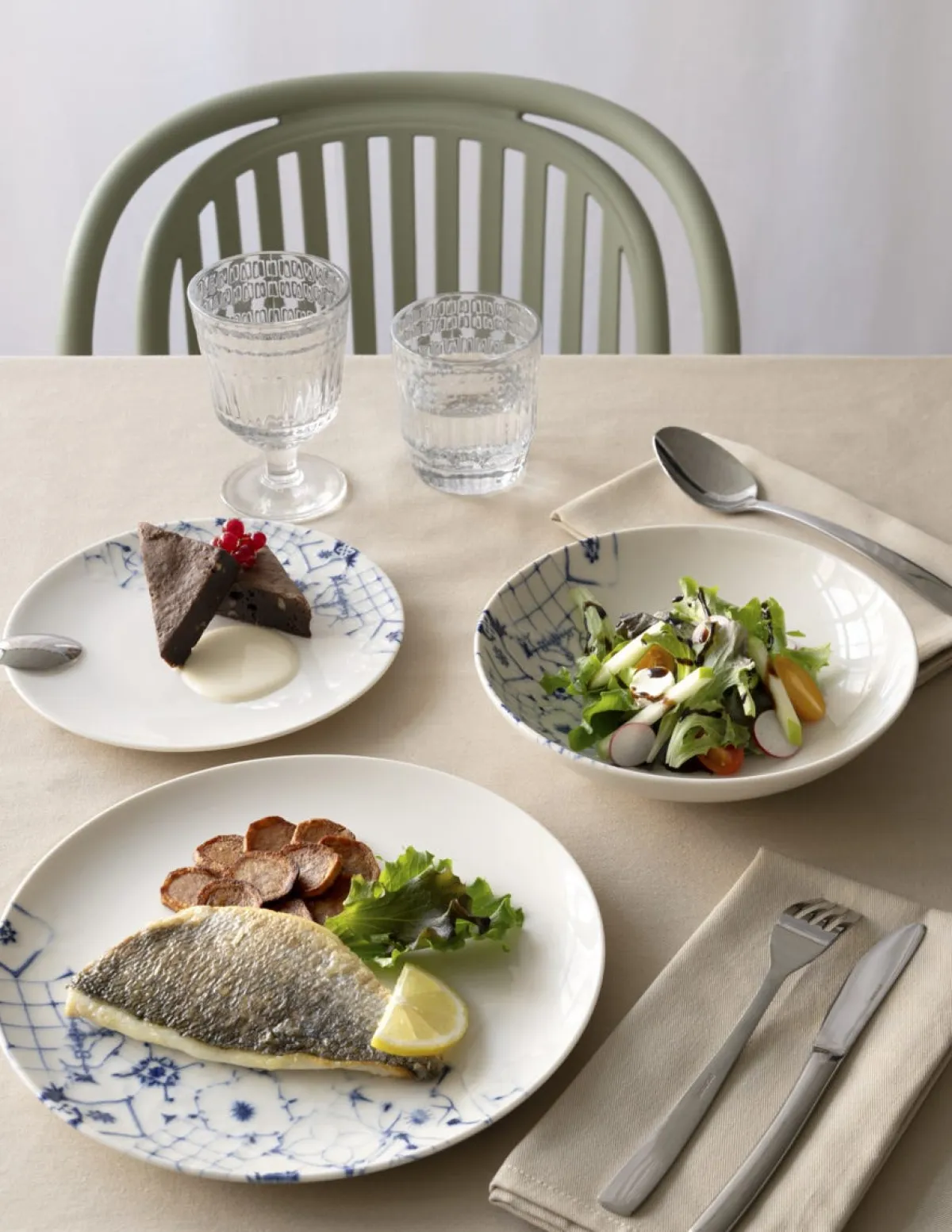 ESSENTIALS COLLECTION Assiette coupe creuse rond blanc porcelaine Ø 21 cm Corfu Hot