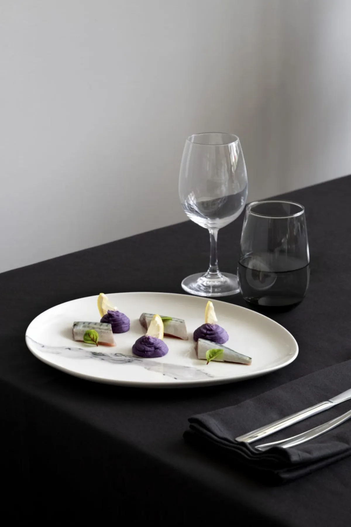 ACCOLADE Assiette coupe plate blanc porcelaine Ø 23 cm Silk Hot