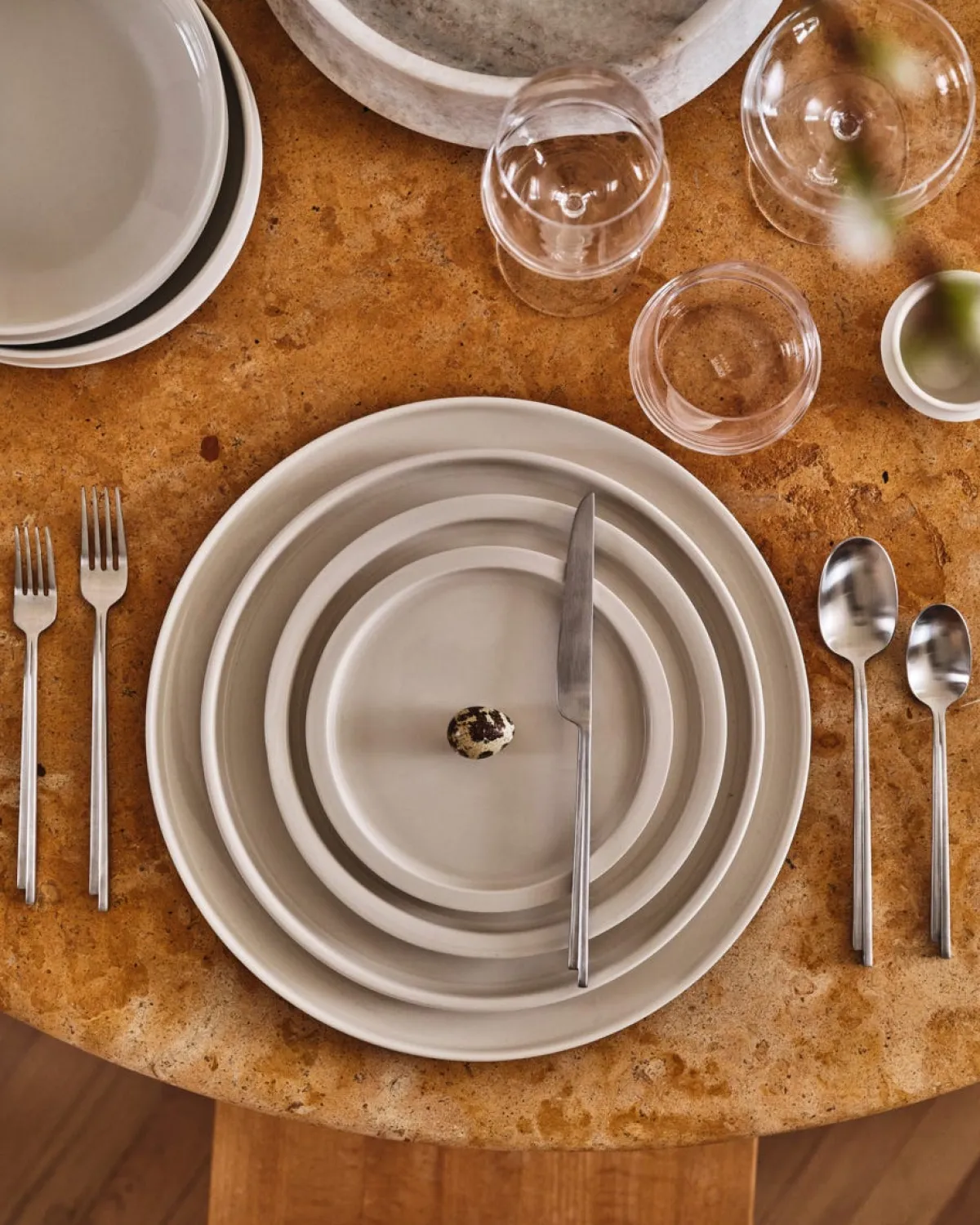 SERAX Assiette coupe plate rond Alabaster porcelaine Ø 23 cm Dune Clearance