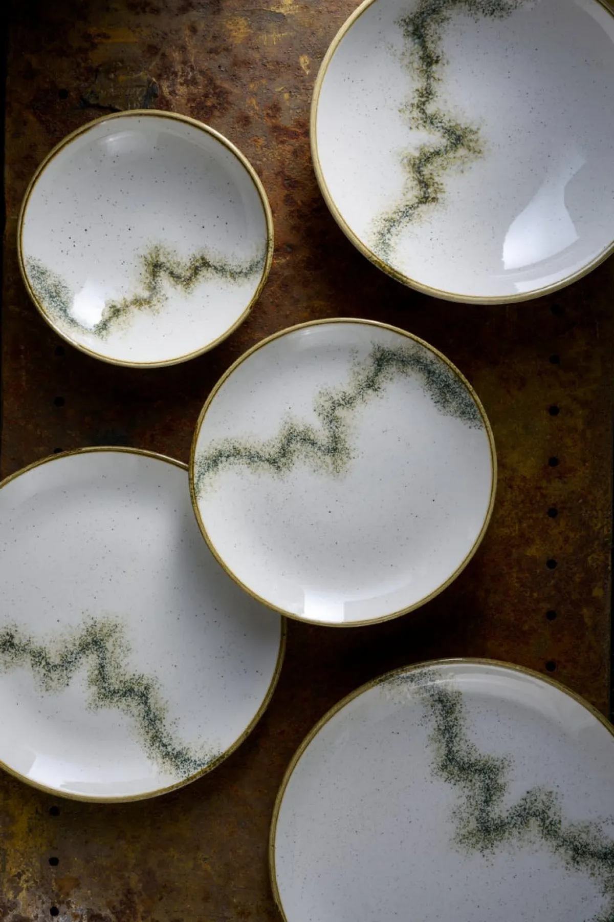Assiette coupe plate rond barley white porcelaine vitrifiée Ø 26 cm Spice - CHURCHILL Online