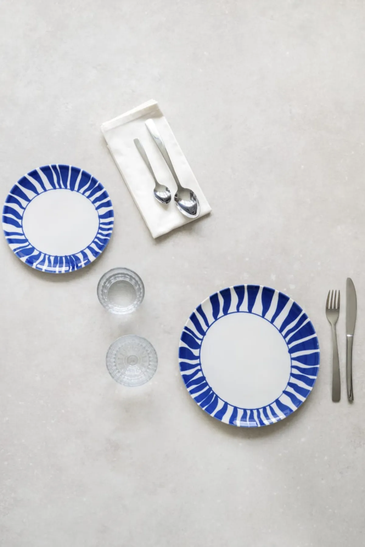 Assiette coupe plate rond blanc porcelaine Ø 20 cm Zebra - ESSENTIALS COLLECTION New