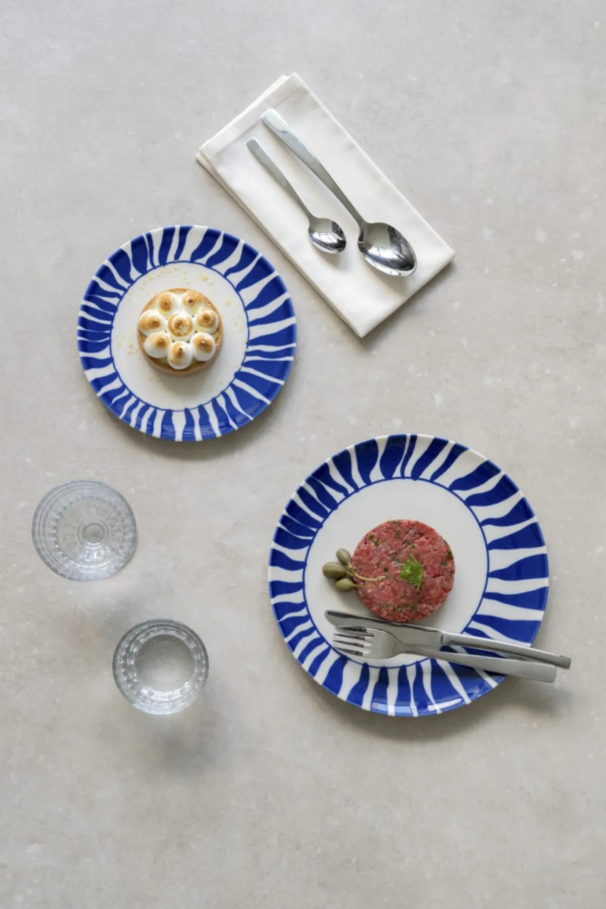 Assiette coupe plate rond blanc porcelaine Ø 20 cm Zebra - ESSENTIALS COLLECTION New