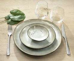 Assiette coupe plate rond blanc grès émaillé Ø 28 cm Shadow - MEDARD DE NOBLAT Online