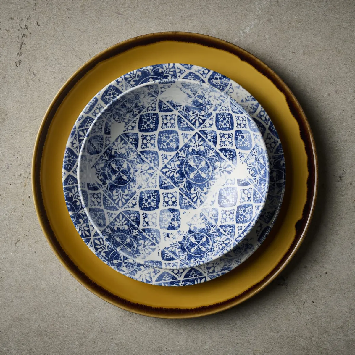 Assiette coupe plate rond bleu porcelaine vitrifiée Ø 26 cm Porto - DUDSON Discount