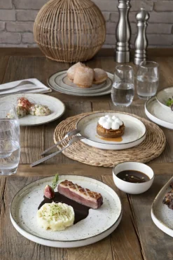 Assiette plate bord droit rond beige porcelaine Ø 20 cm Lunéa - PRO.MUNDI Online