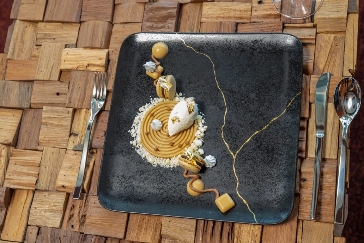 Assiette plate carré noir porcelaine 29,7x29,7 cm Kintzoo - RAK Clearance