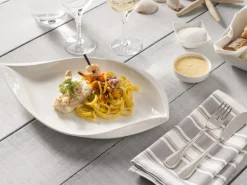 Assiette plate ovale blanc porcelaine 31x18 cm Folia - PRO.MUNDI New