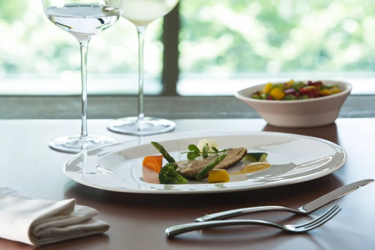 RAK Assiette plate ovale ivoire porcelaine vitrifiée 34,2x27,3 cm Giro