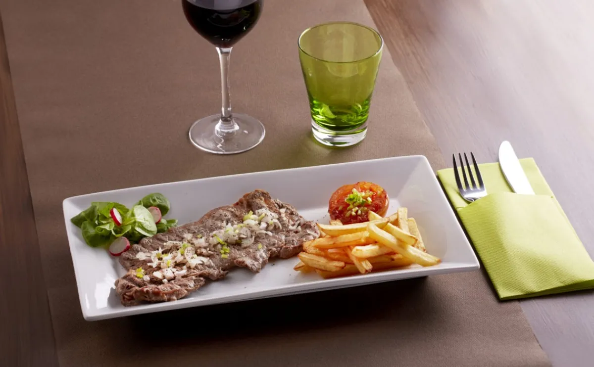 Assiette plate rectangulaire blanc porcelaine 33x18 cm Classic Square - PRO.MUNDI