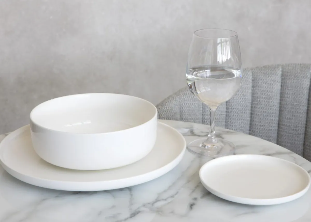 ACCOLADE Assiette plate rond blanc porcelaine renforcée Ø 25 cm Artic Outlet