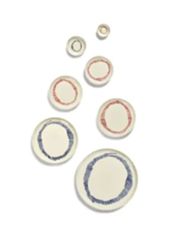 SERAX Assiette plate rond blanc swirl - stripes bleu grès émaillé Ø 35 cm Feast By Ottolenghi Hot