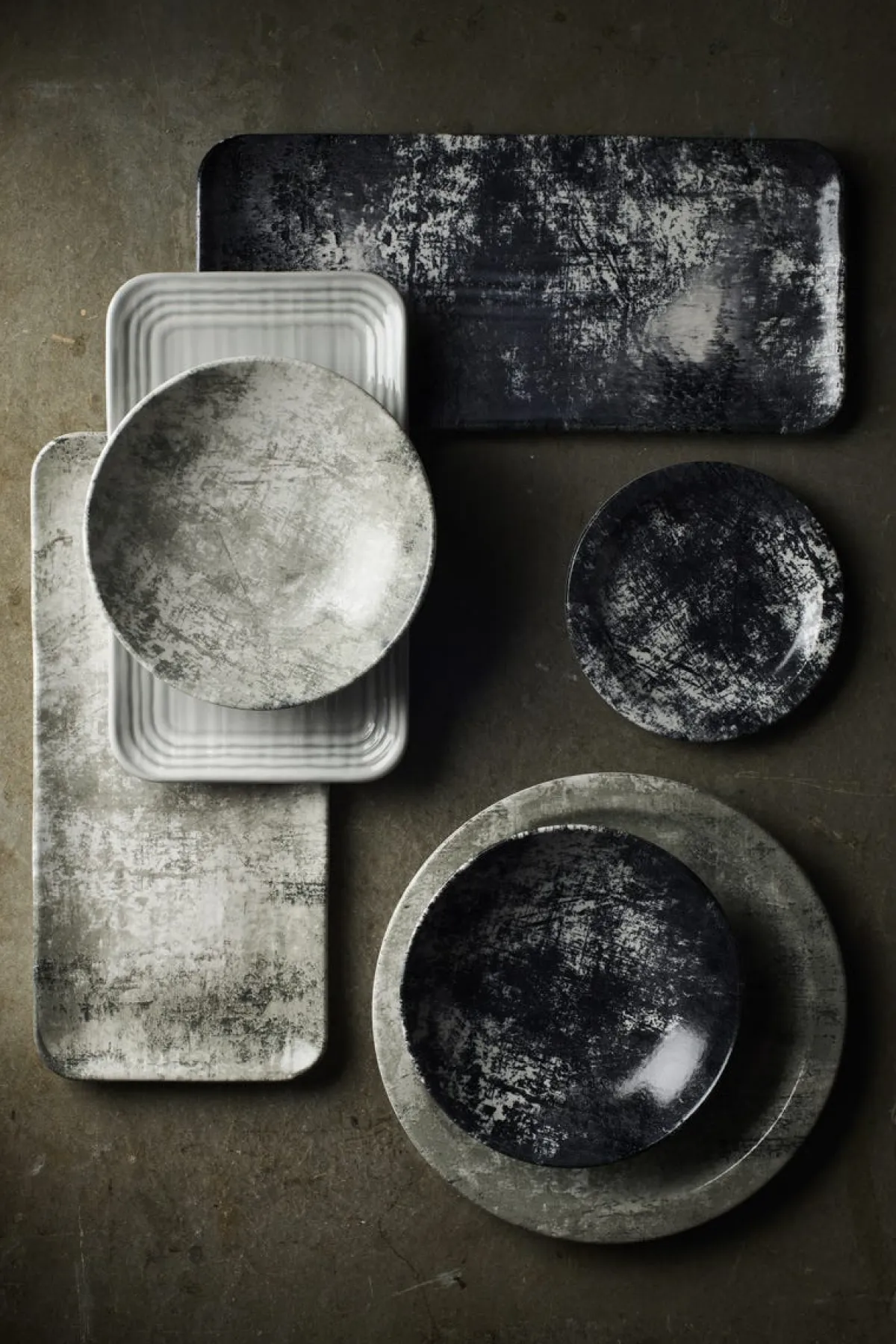Assiette plate rond gris porcelaine vitrifiée Ø 20,3 cm Urban - DUDSON Clearance