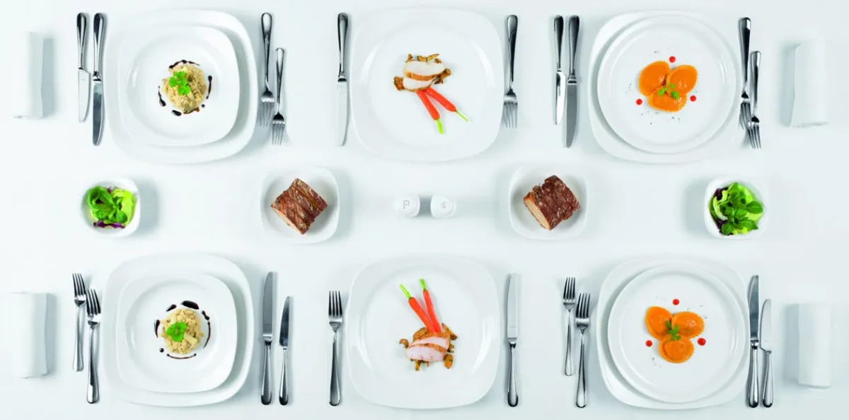 Assiette plate rond ivoire porcelaine vitrifiée Ø 27,7 cm Ska - RAK Online