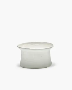SERAX Assiette plate surélevée rond écru grès émaillé Ø 19,5 cm La Mère Online