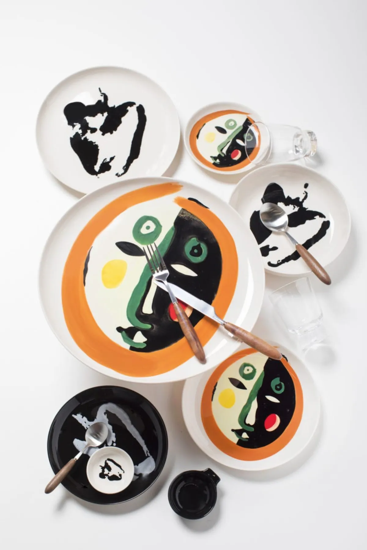 SERAX Assiette à tapas rond noir grès émaillé Ø 7,5 cm Feast By Ottolenghi Discount