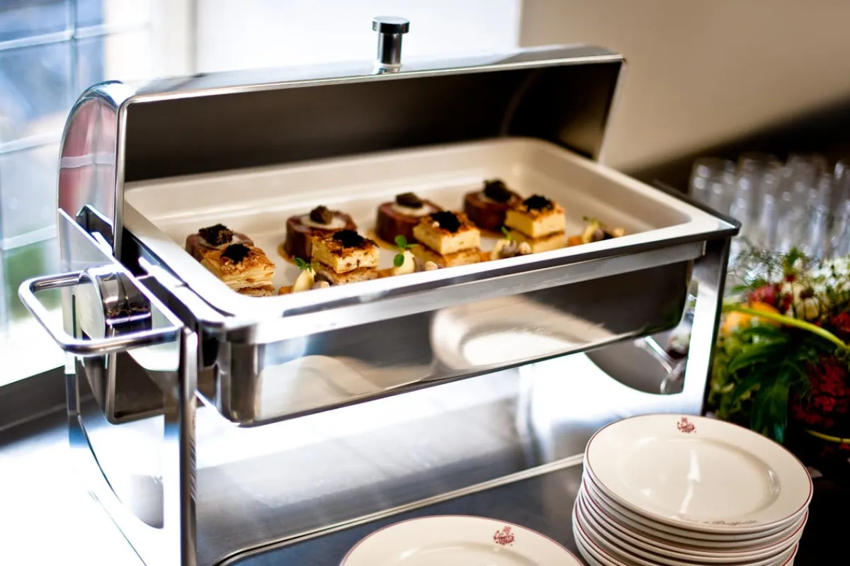 RAK Bac ivoire porcelaine vitrifiée Range Buffet Clearance
