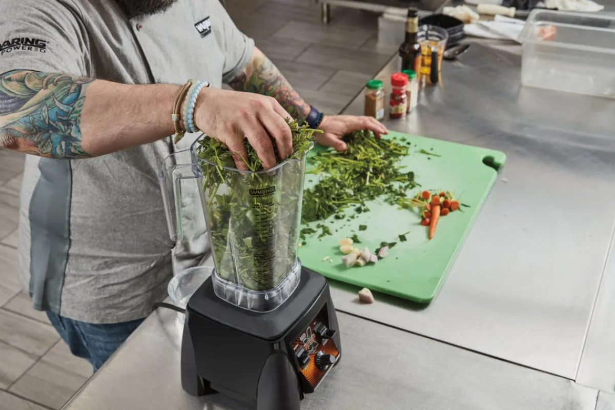 WARING Blender à commande manuelle et cloche phonique noir 2 L Xprep