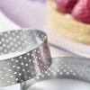 Cercle perforé bord droit inox Sans revêtement Ø 24,5 cm 2 cm - DE BUYER