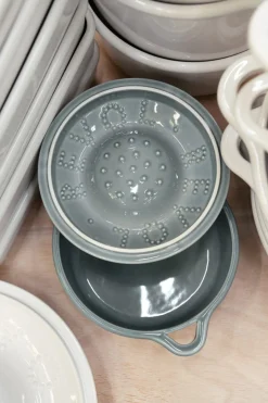 REVOL Cocotte avec couvercle pour induction rond Gris nuage porcelaine culinaire Ø 26 cm Bombance Discount
