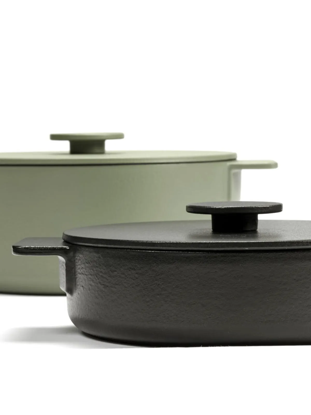 SERAX Cocotte fonte d'acier Sans revêtement Avec couvercle Ø 20 cm 12 cm 200 cl Surface Best