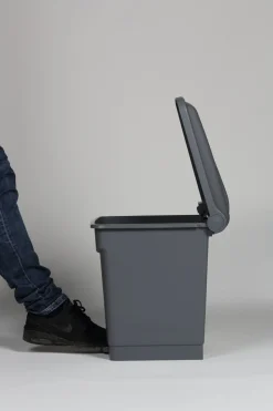 Collecteur à pédale plastique 30 L gris - PROBBAX