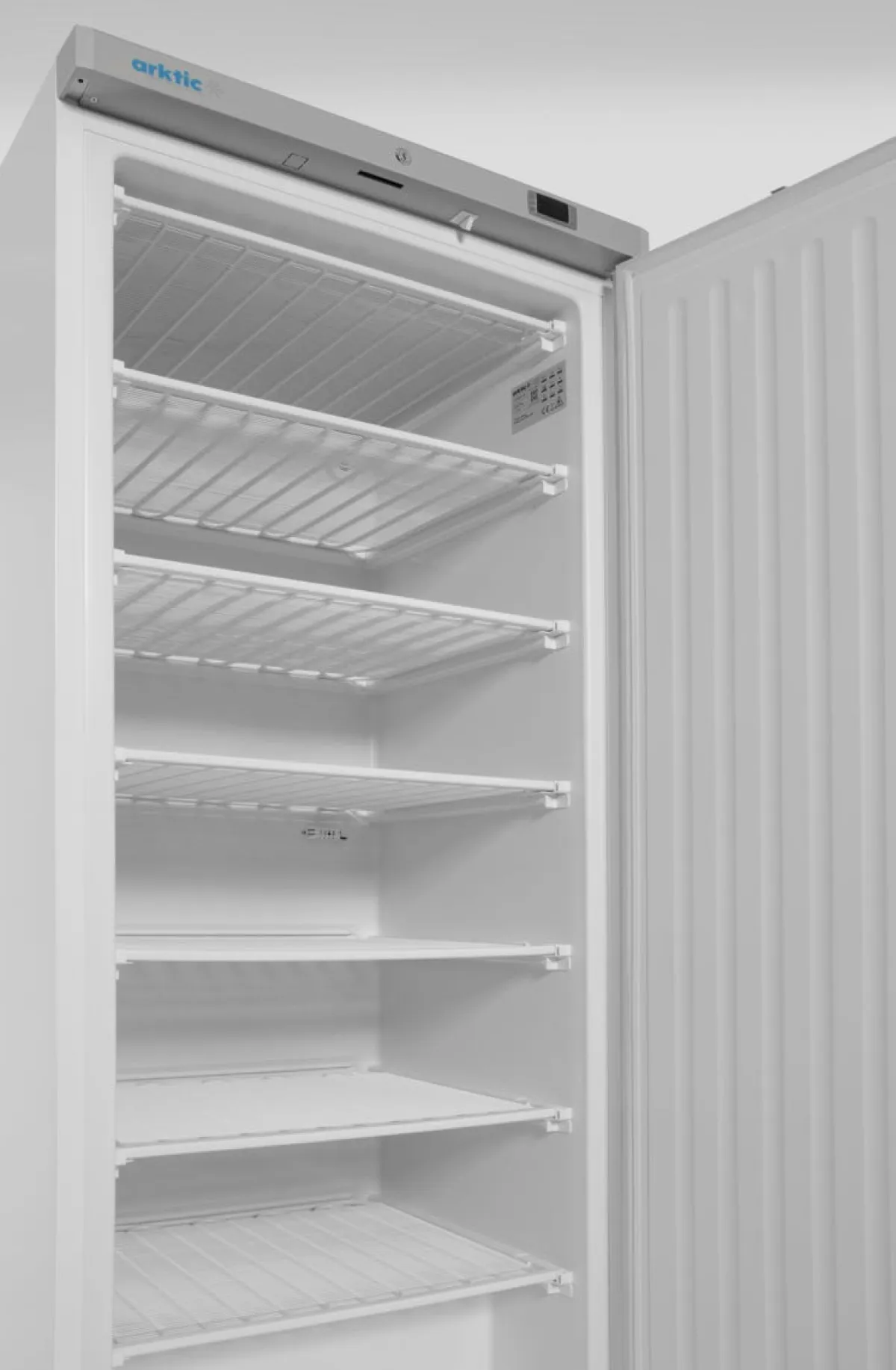 HENDI Congelateur 1p budget line 600l blc froid négatif 600 L 6 niveaux Clearance