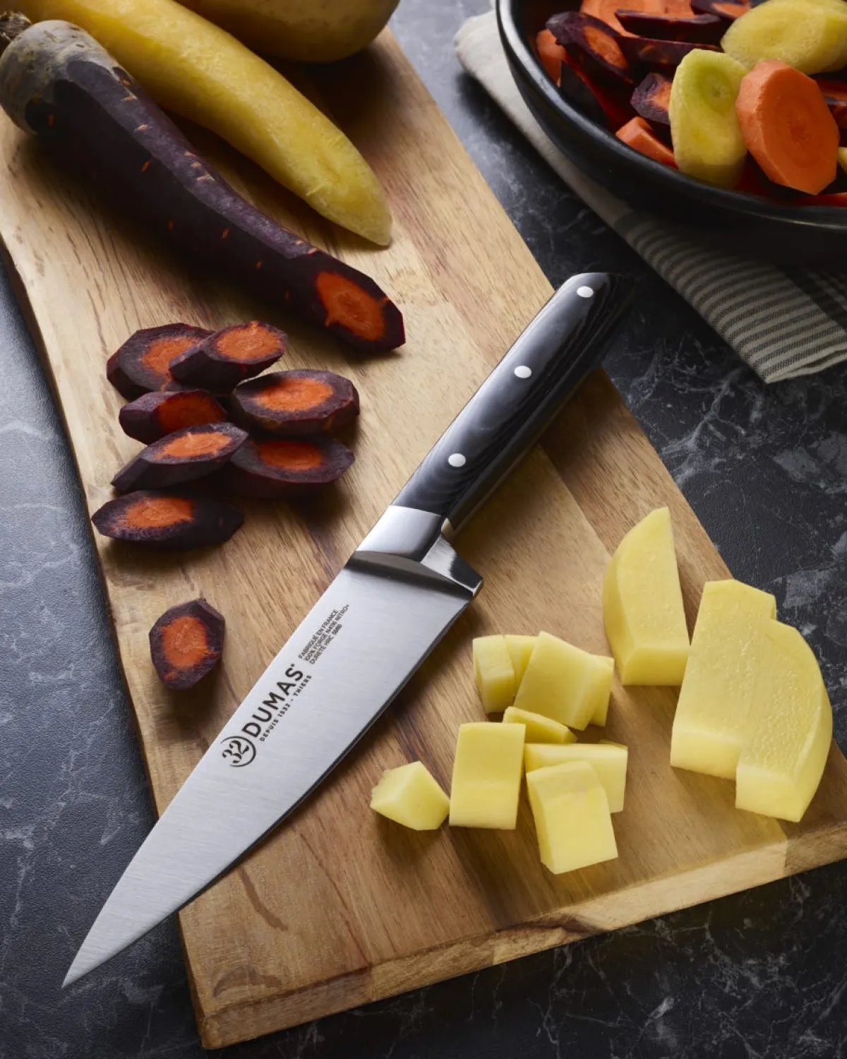 Couteau chef 15 cm inox plastique unie Signature Micarta - 32 DUMAS Hot