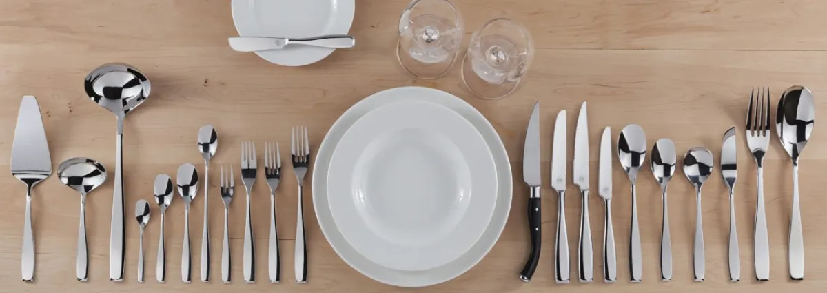 RAK Couteau à dessert monobloc 21,1 cm Banquet Clearance