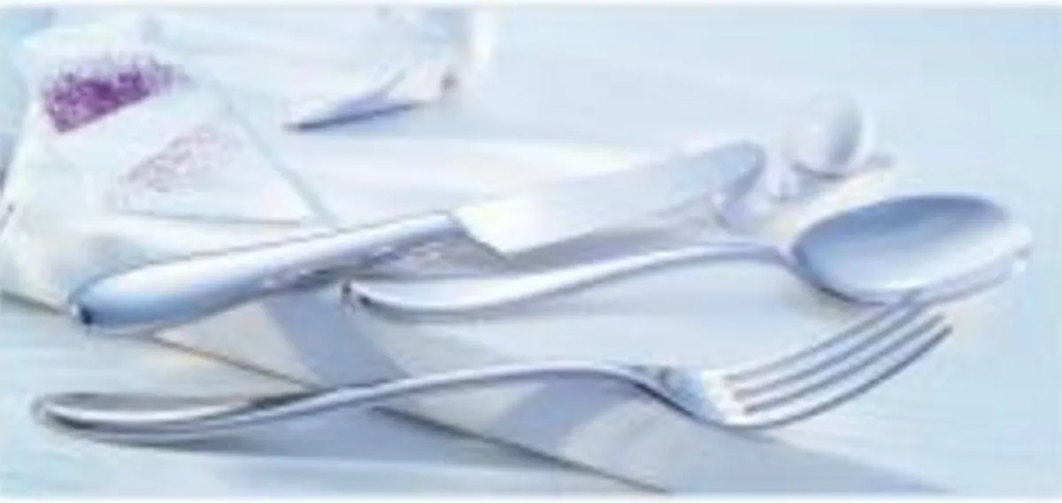 CHEF & SOMMELIER Couteau de table monobloc cranté 24,2 cm Lazzo Hot