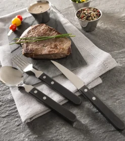 Couteau à steak cranté 21 cm Elite - PRO.MUNDI Outlet