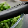Cuillère de service pleine noir inox 28 cm Stop Glisse - DEGLON Online