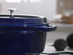 STAUB Mini cocotte avec couvercle fonte d'acier Sans revêtement Avec couvercle Ø 10 cm 7 cm 0,25 L Sale