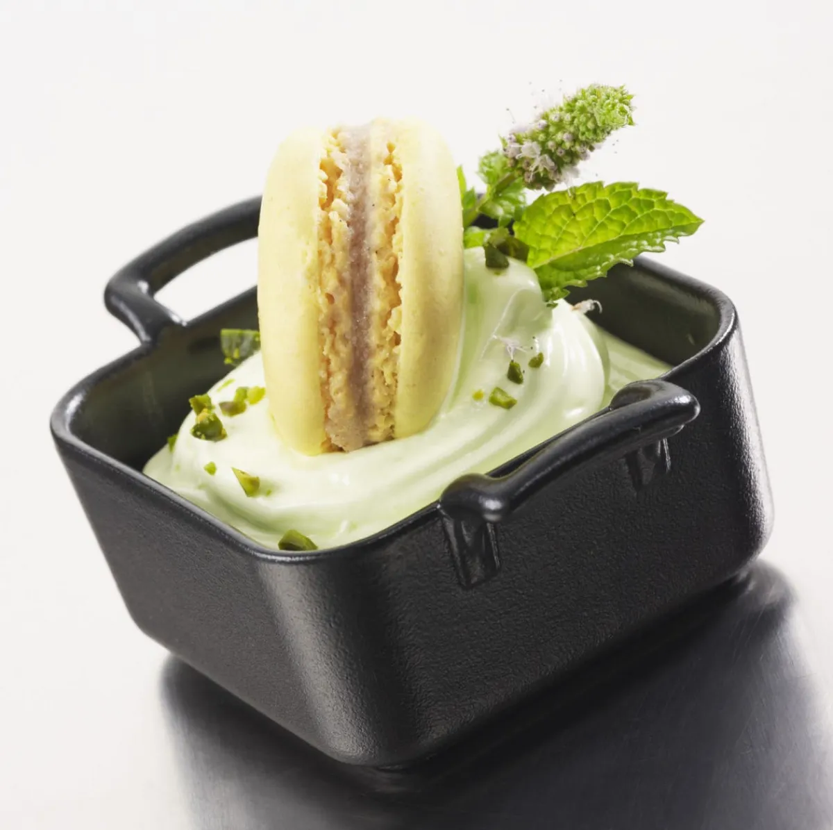 Mini plat carré noir porcelaine culinaire 7x7 cm Belle Cuisine - REVOL New