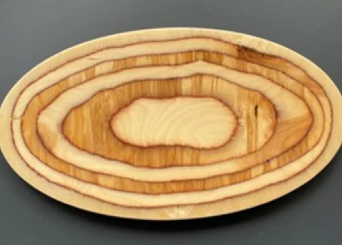 Planche ovale brun bouleau 20 cm - DE LA ROCA Best