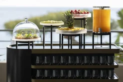 REVOL Plateau avec bord résine Mealplak Discount