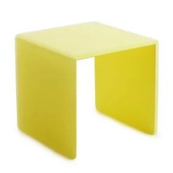 Plateau avec pieds résine Nacryl® jaune 20x20x20,5 cm Mealplak - REVOL Online