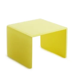 REVOL Plateau avec pieds résine Nacryl® jaune 20x20x15,5 cm Mealplak Outlet