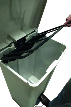 Porte-sac avec 3 clips amovibles pour collecteur 70 L et 90 L plastique noir - PROBBAX Online
