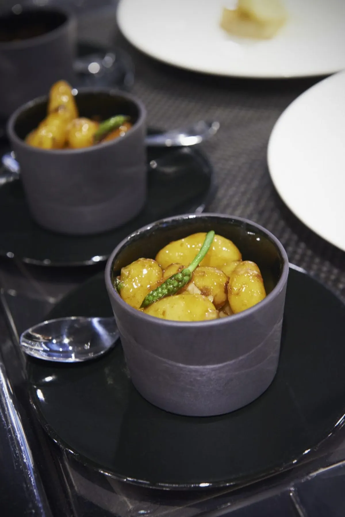 Pot à tapas rond noir porcelaine culinaire Ø 8 cm Solid - REVOL Outlet