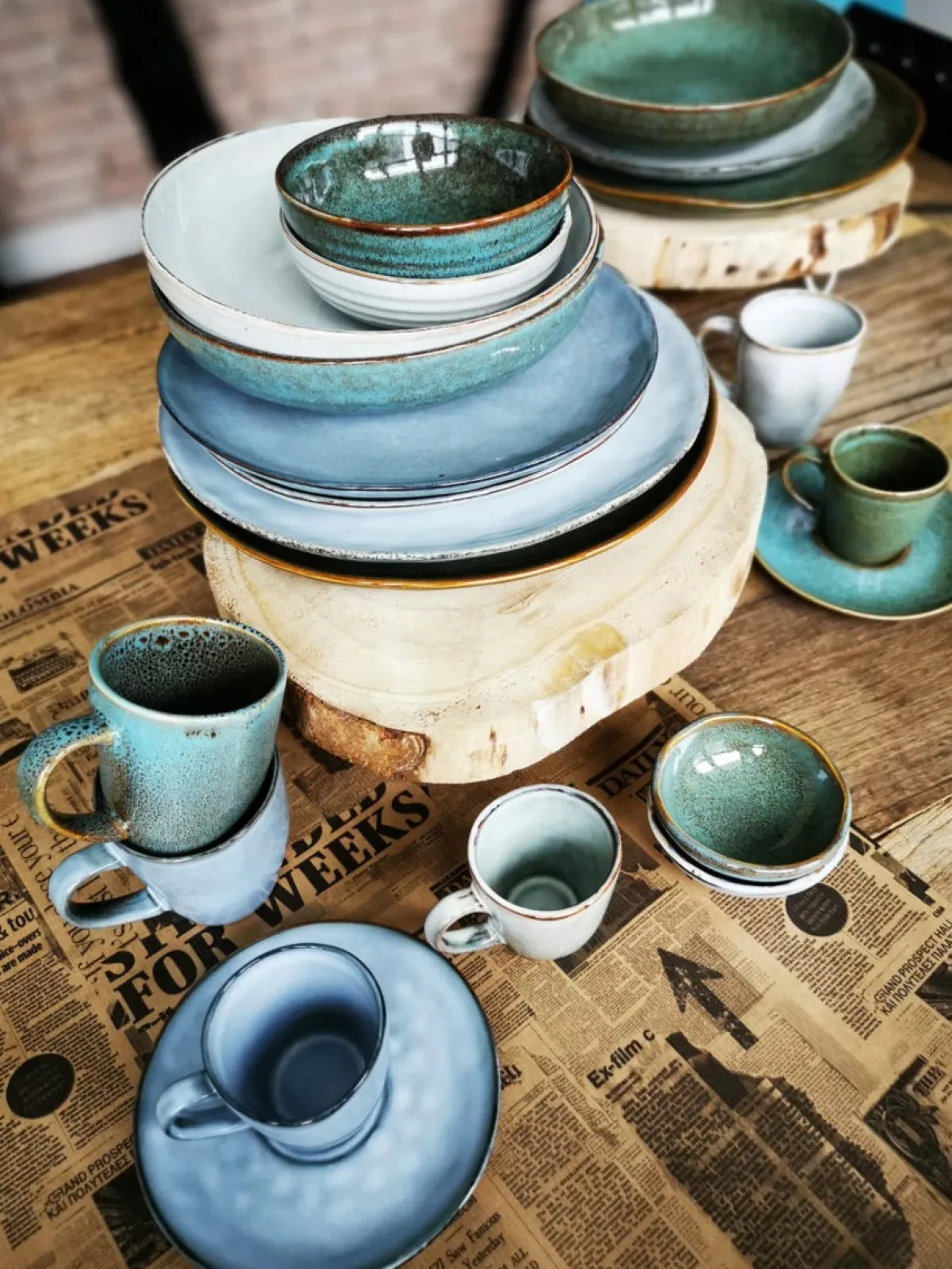 Sous tasse rond vert grès émaillé Ø 14 cm Sky - PRO.MUNDI New