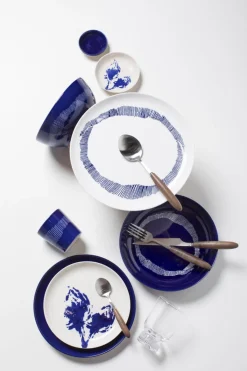Tasse à café rond lapis lazuli swirl - stripes blancs grès émaillé 25 cl Ø 7,5 cm Feast By Ottolenghi - SERAX