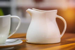 Théière avec couvercle ivoire porcelaine vitrifiée 44 cl 11,4 cm Swirls - RAK New