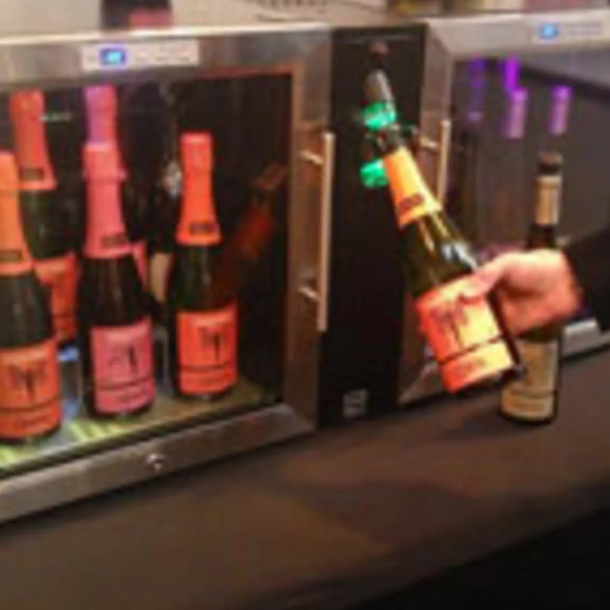 Tour de conservation pour vins tranquilles + 1 cave 8 bouteille(s) 1 niveaux - ADVINEO Clearance