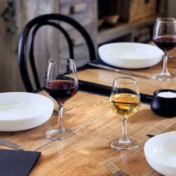 Verre à pied verre 25 cl Silhouette - ARCOROC Discount