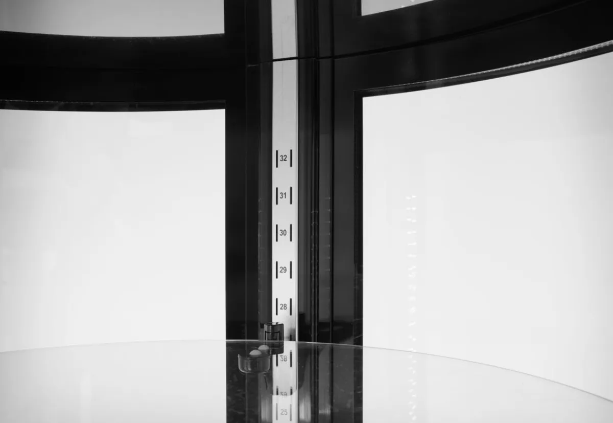 Vitrine refrig patiss. ronde 360l argent froid positif 360 L 4 niveaux - HENDI Sale